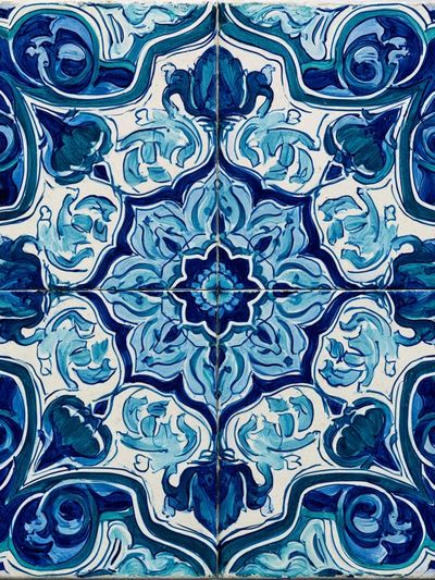 Blue Tile Pattern Print.