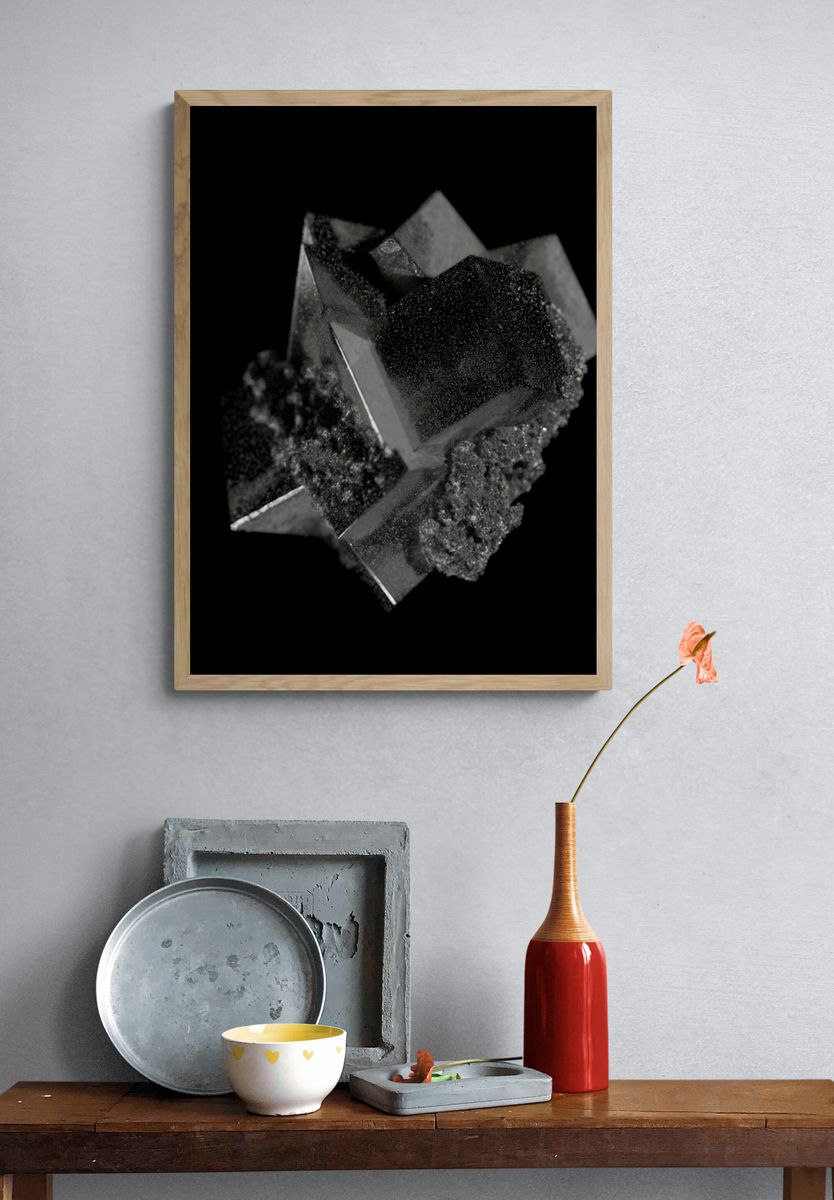 Monochrome Crystal Abstract Poster. — room view 3