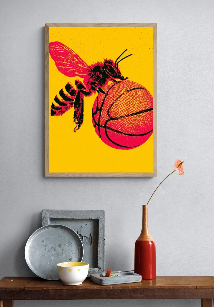 Bee on Basketball Pop Art Poster. — room view 3