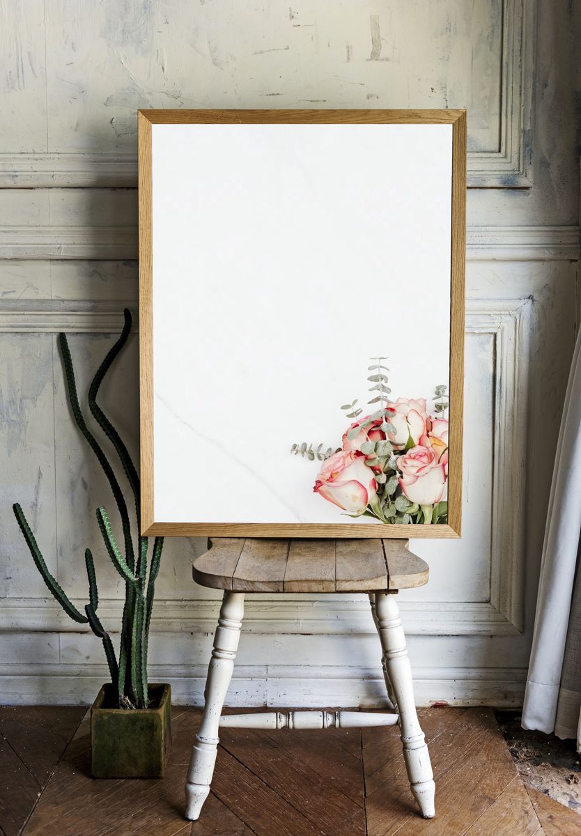 Valentine's rose bouquet white marble. — room view 1