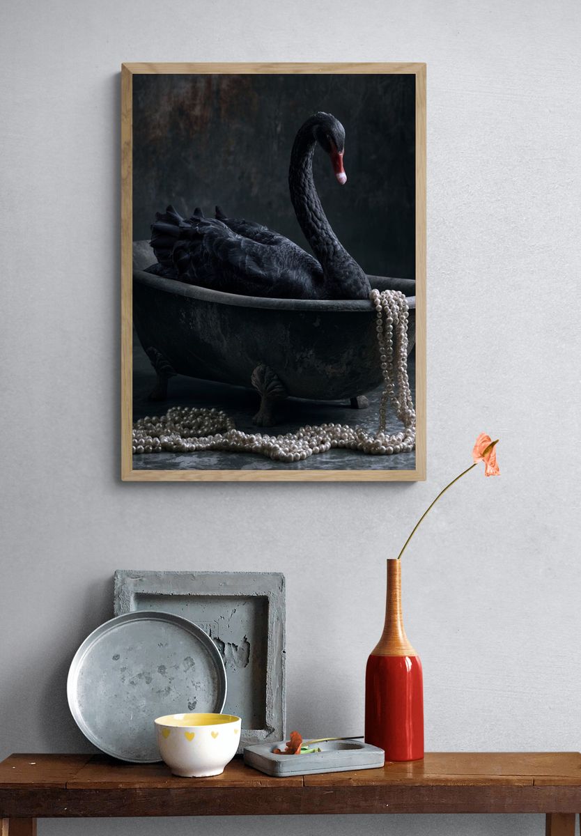 Black Swan Pearl Bath Poster. — room view 3