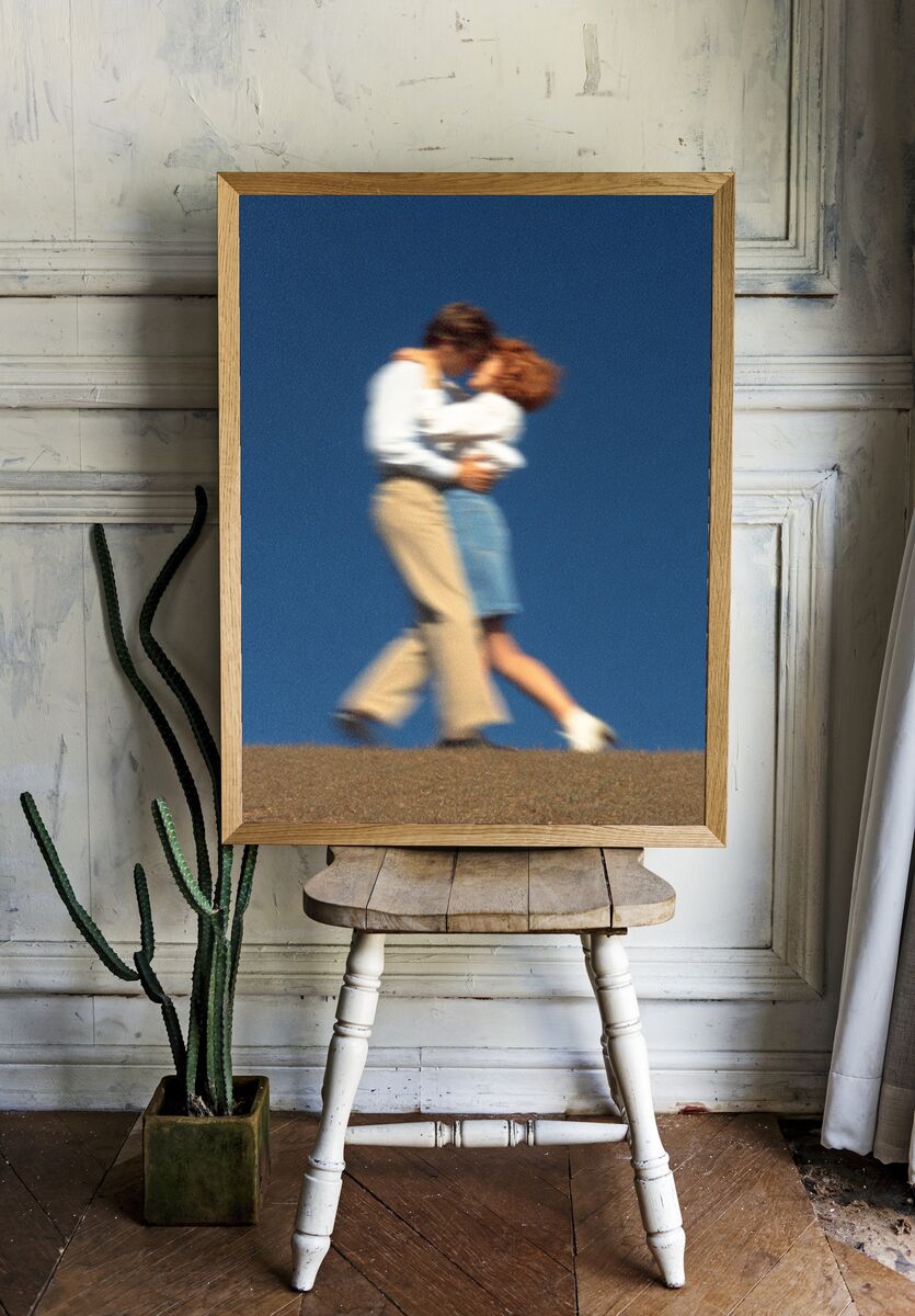 Couple Embracing — Vintage Print room preview