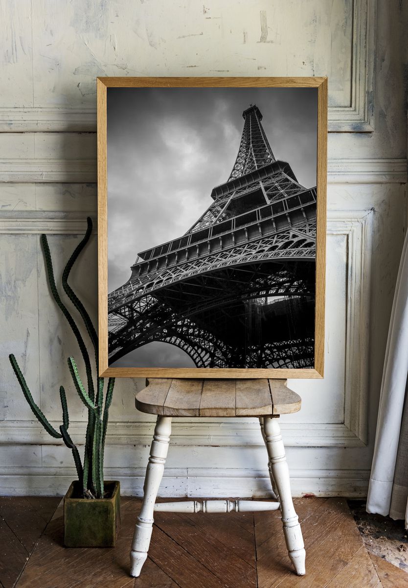 Eiffel Tower — Black and White Print. — room view 1