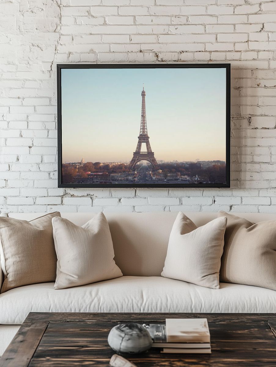 Eiffel Tower Paris. — room view 1