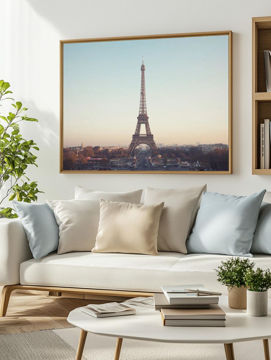 Eiffel Tower Paris. — room view 2