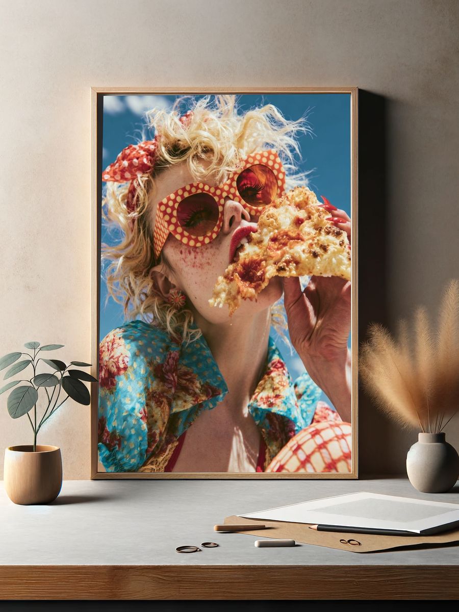 Retro Pop Fashion Portrait Poster. — room view 2