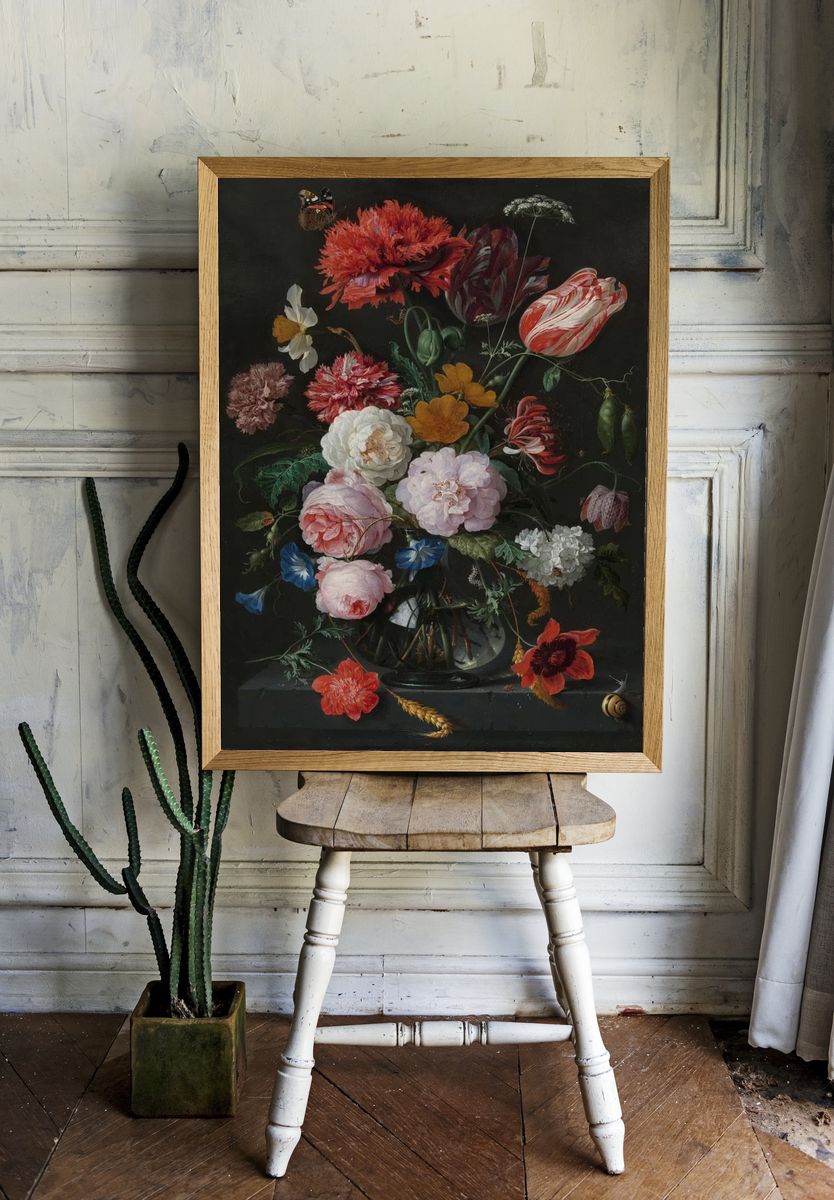 Still Life Flowers Glass Vase. — room view 1