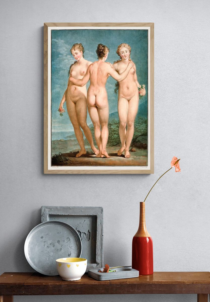 Standing Naked women. Three Graces. — room view 3