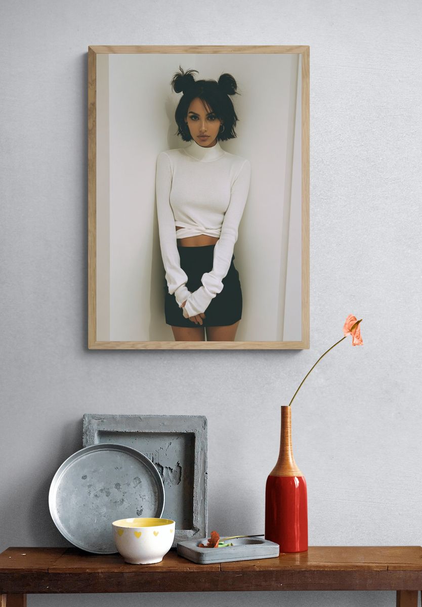Minimalist Fashion Portrait Poster. — room view 3