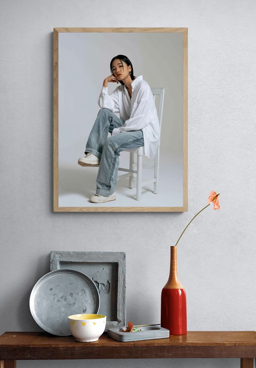 Minimalist Fashion Portrait Poster. — room view 3
