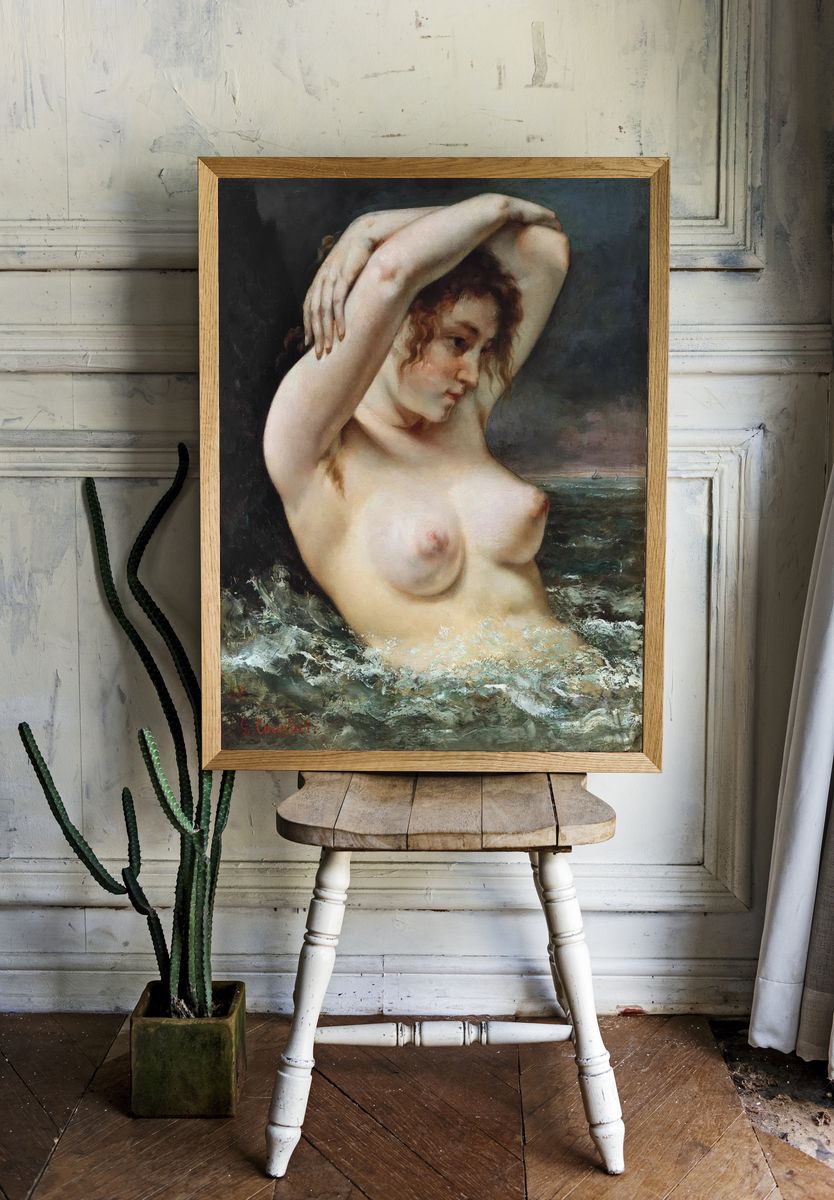 Naked woman showing her breasts. — room view 1