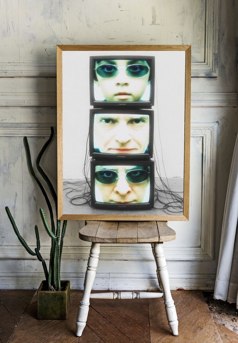 Stacked TV Faces Contemporary Print. — room view 1