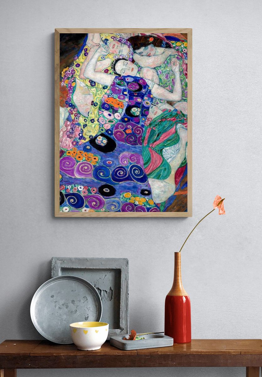 Virgin iPhone wallpaper, Klimt art. — room view 3