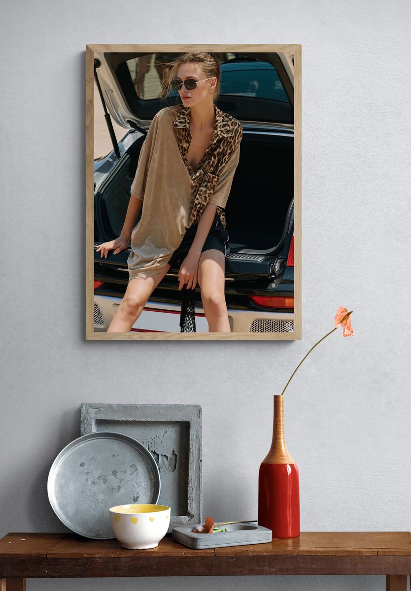 Leopard Print Fashion Portrait Poster. — room view 3