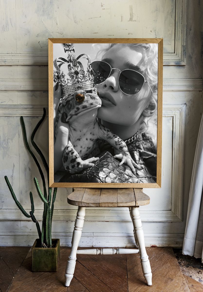 Crowned Frog Portrait Print. room preview