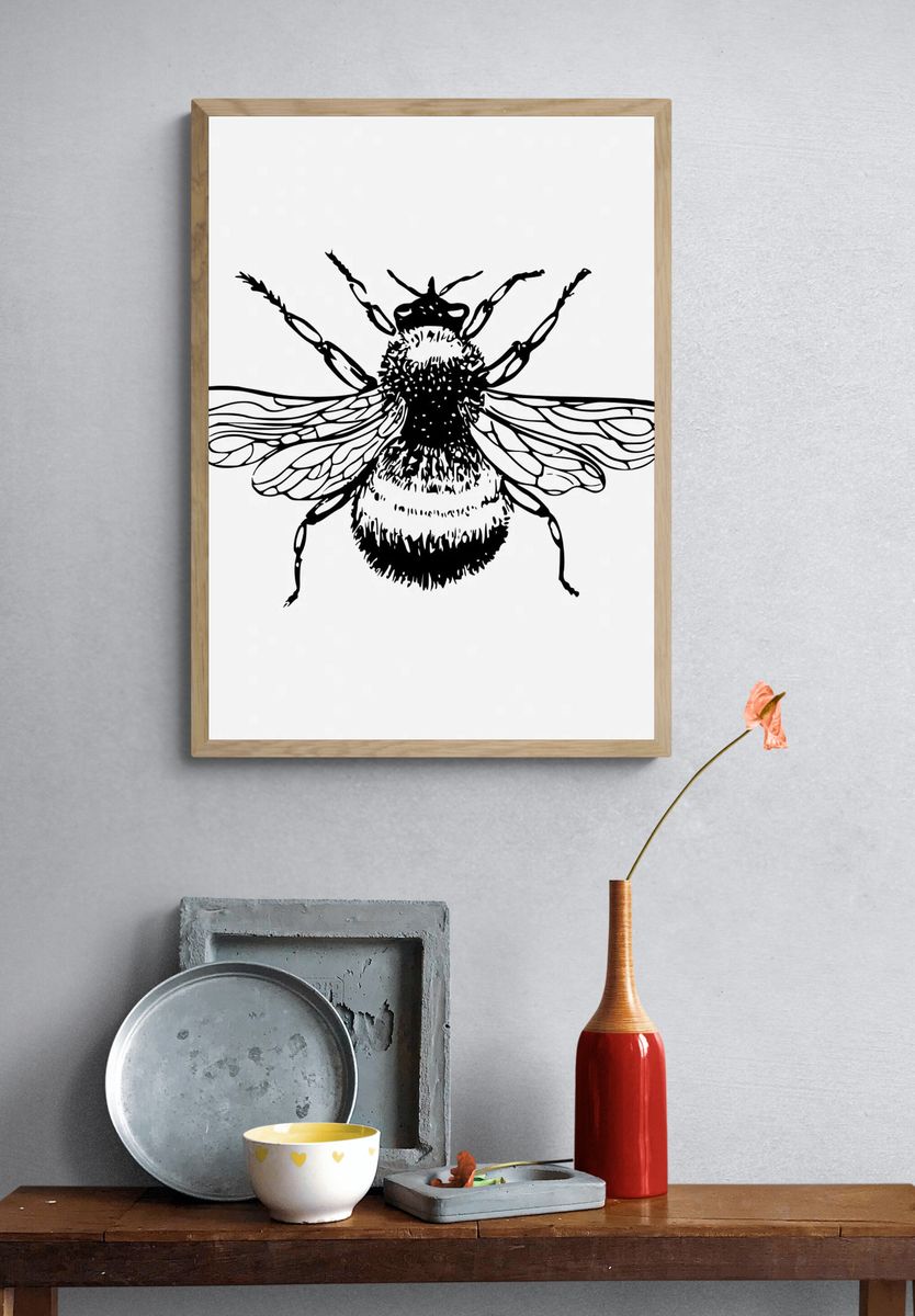 Bumblebee drawing, vintage insect illustration. — room view 3