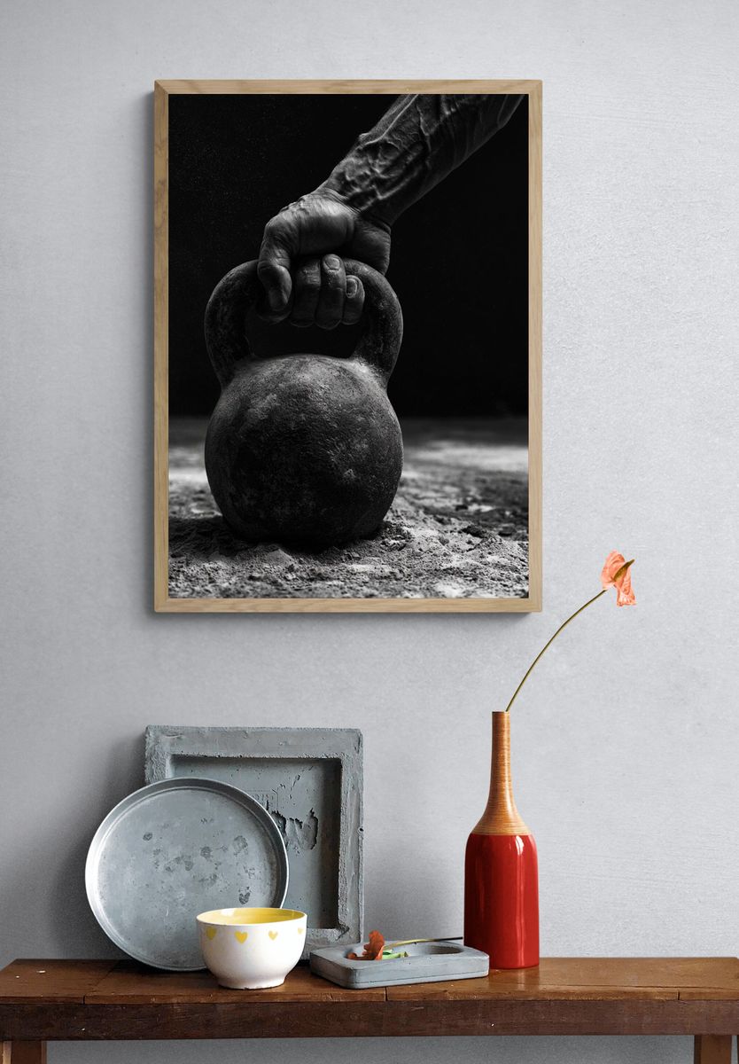 Kettlebell Grip Black-White Poster. — room view 3