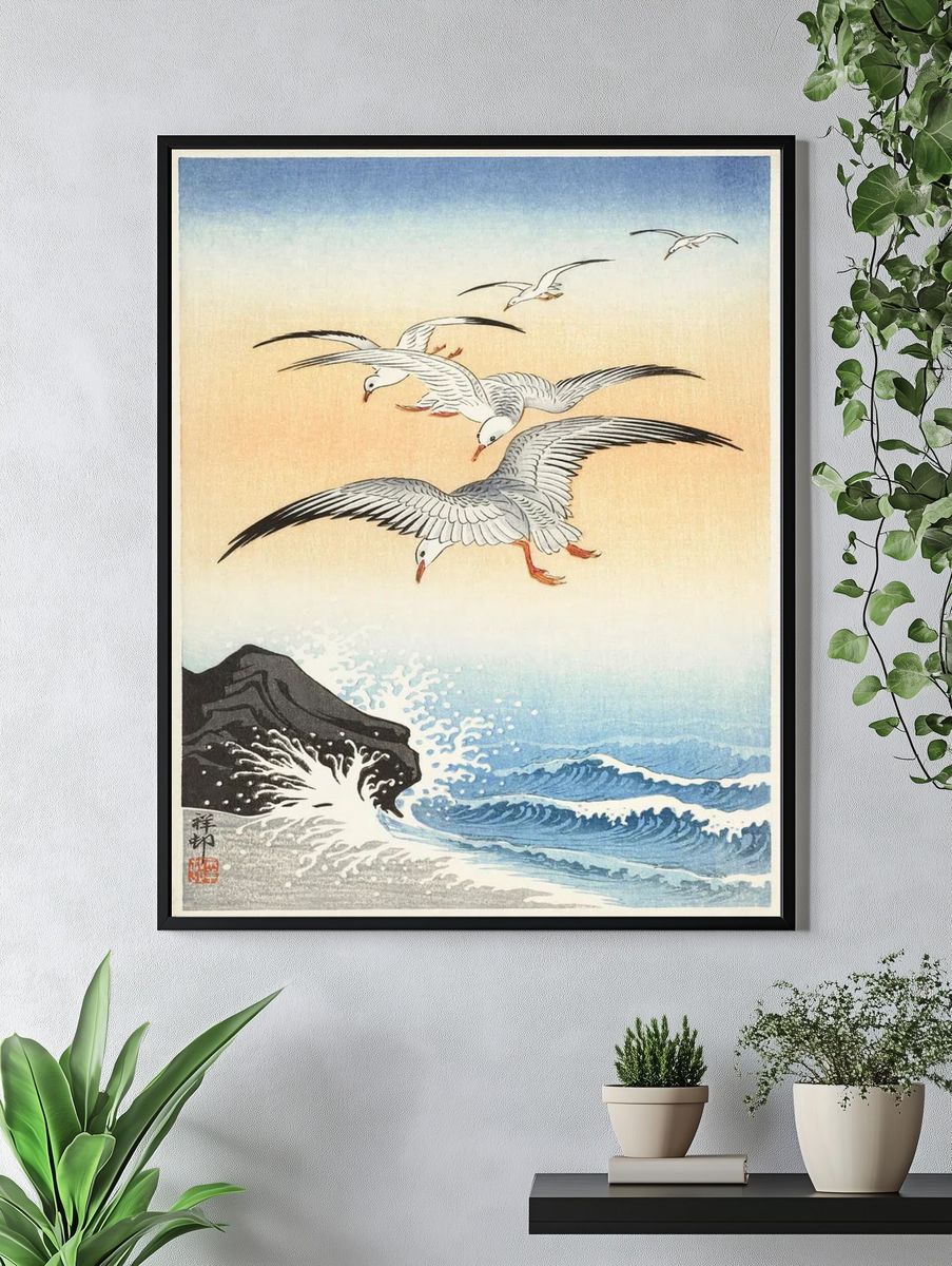 Five seagulls turbulent sea. — room view 4
