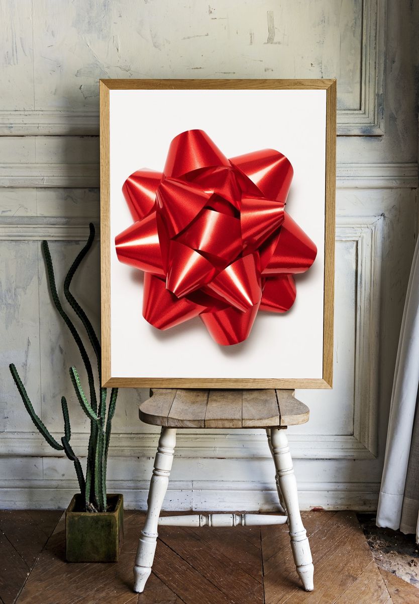 Red Gift Bow Minimalist Print. — room view 1
