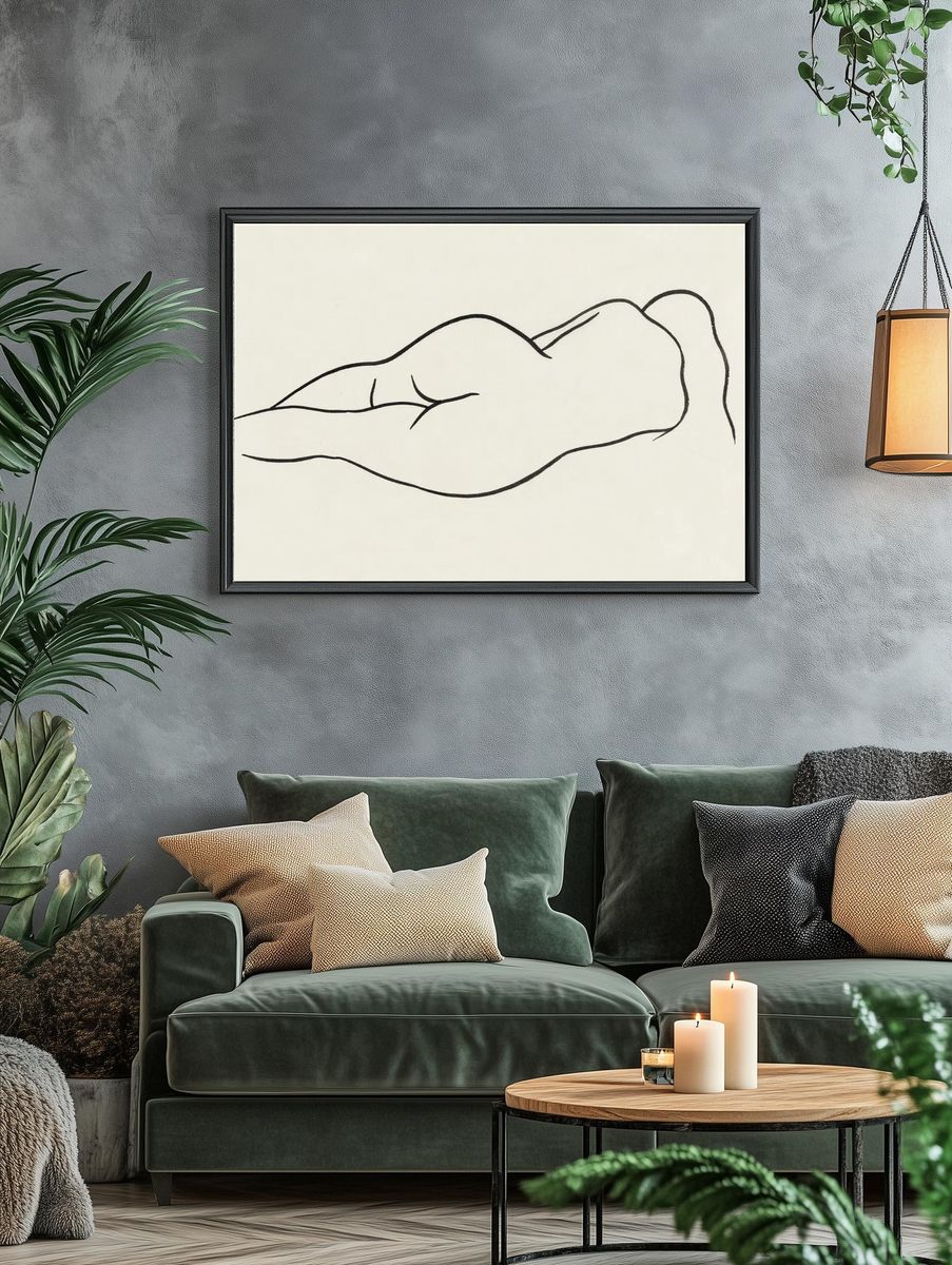 Naked woman showing her bottom. — room view 4