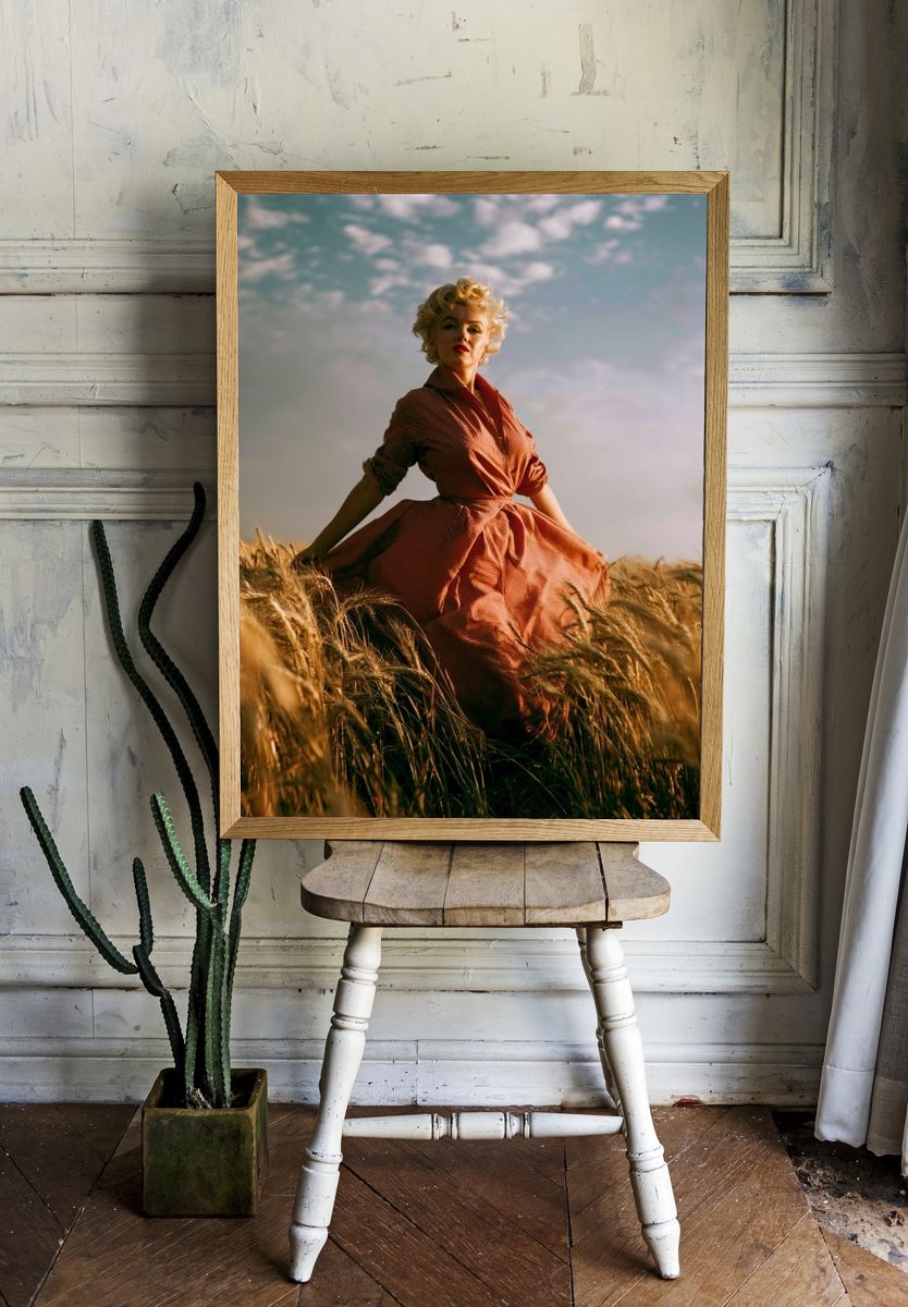 Marilyn Monroe Field Portrait Print. room preview