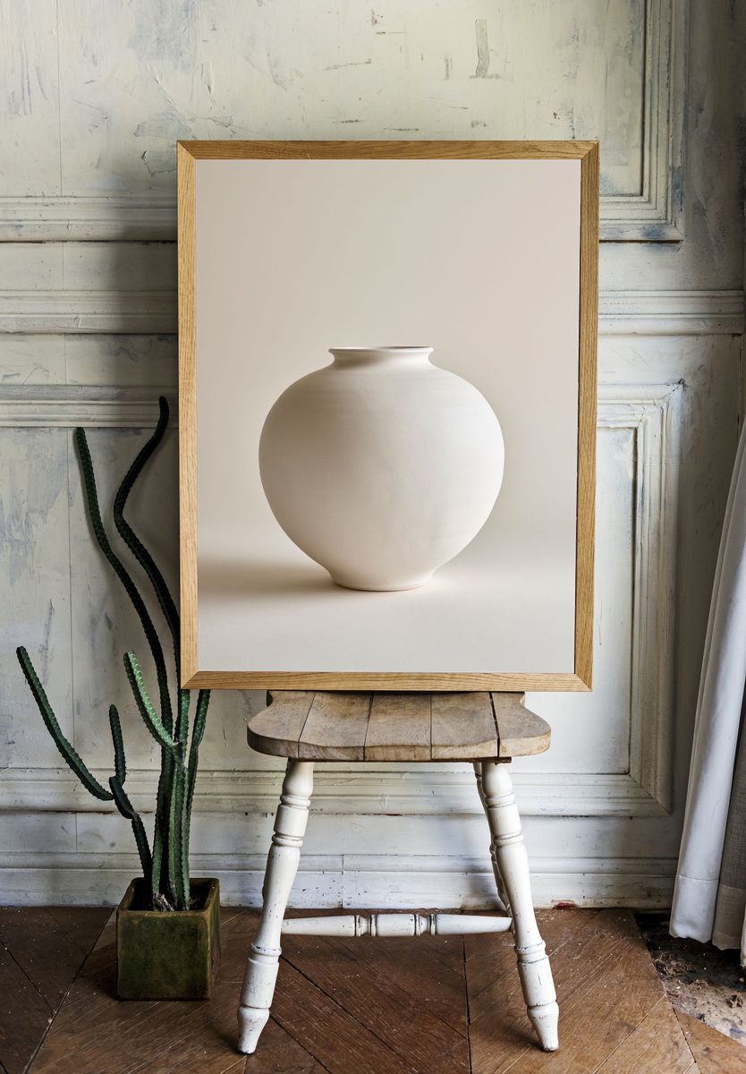 Minimal Ceramic Vase Poster. — room view 1
