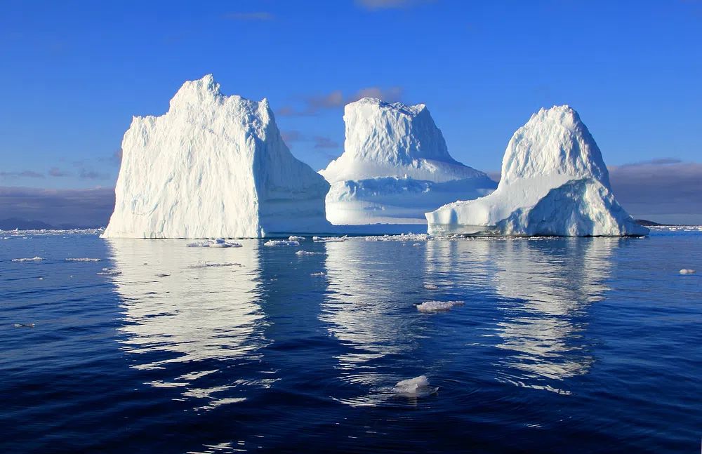 Majestic Icebergs — Nature Print. poster — nature art