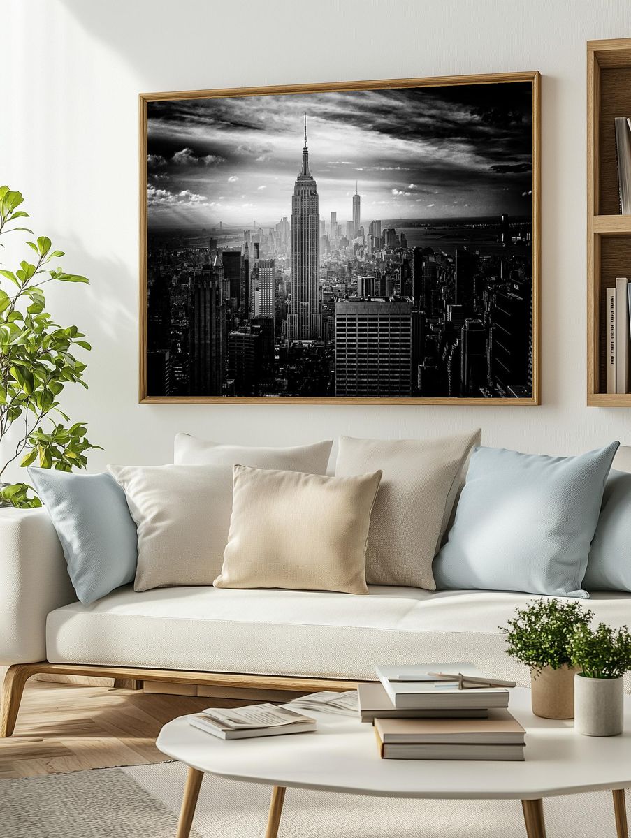 Black white photo Empire State. — room view 2