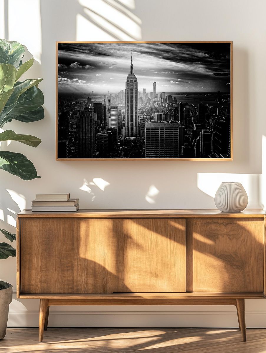 Black white photo Empire State. — room view 3