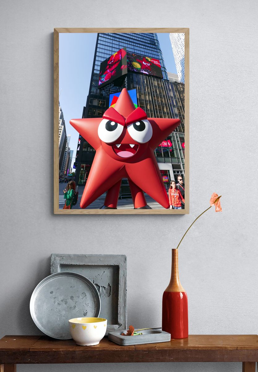 Times Square Red Star Sculpture Poster. — room view 3