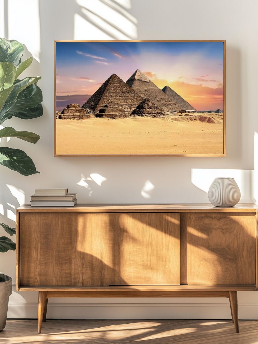 Egyptian pyramids. — room view 3