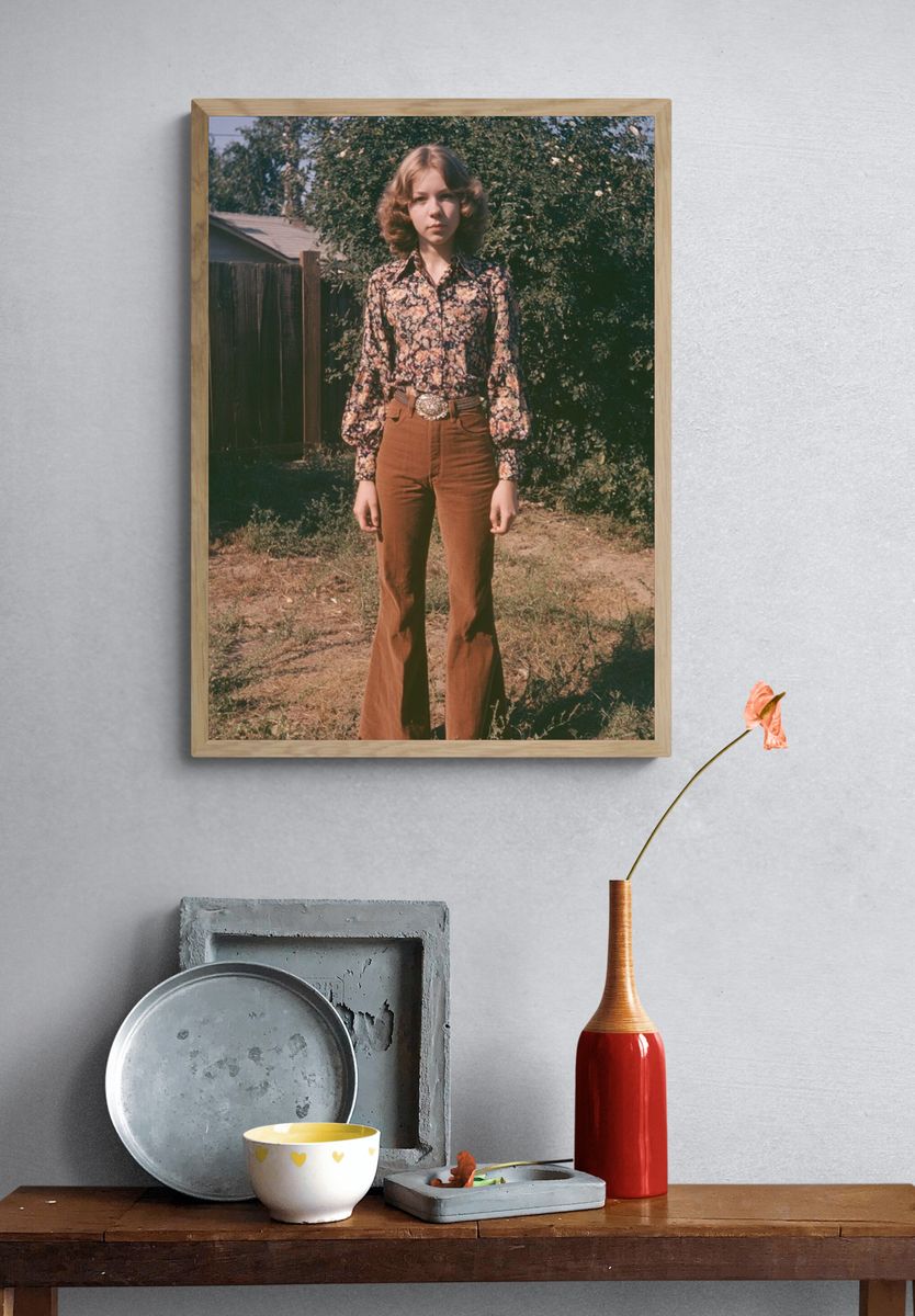 Vintage Portrait Fashion Poster. — room view 3