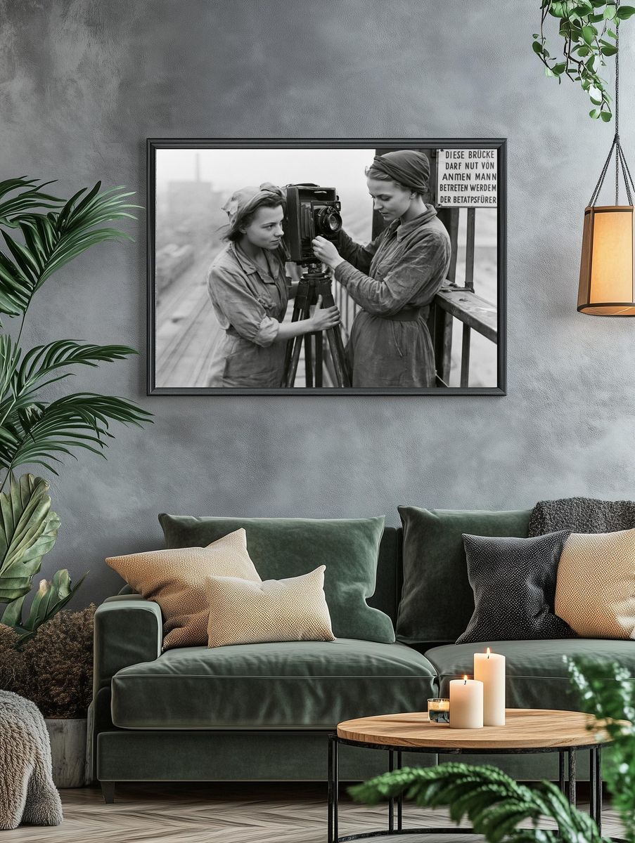 Vintage Women with Camera Poster. — room view 4