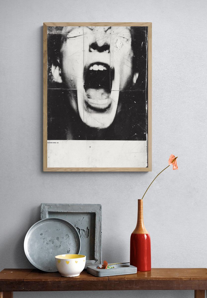 Screaming Face Black-White Poster. — room view 3