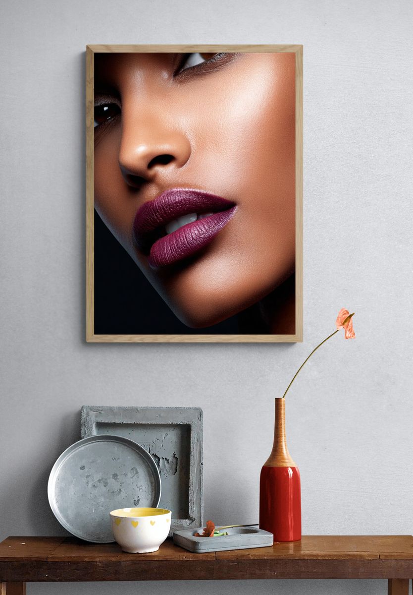Luxe Beauty Close-Up Photography Poster. — room view 3