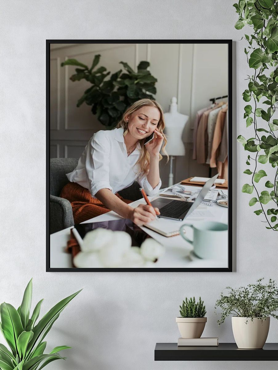 Fashion designer phone studio. — room view 4