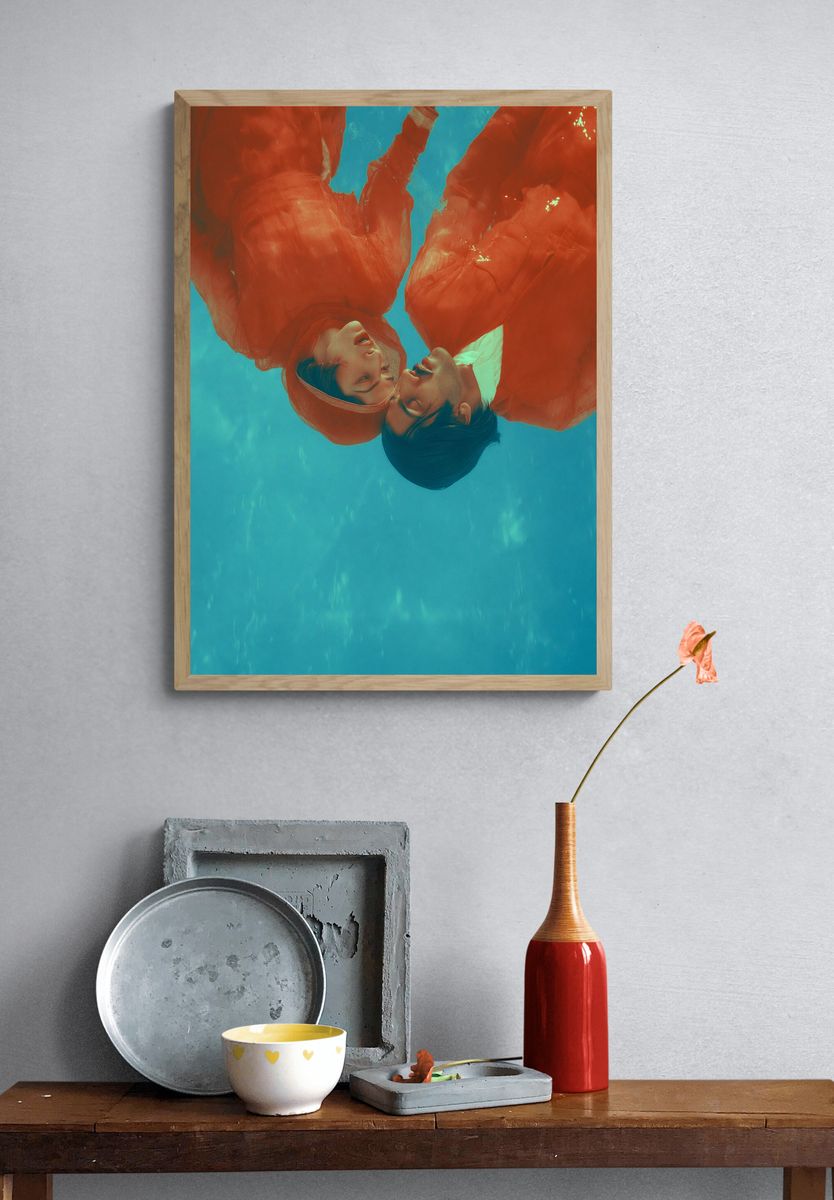 Underwater Lovers Photography Poster. — room view 3
