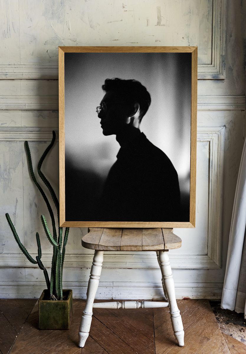 Silhouette Portrait Black-White Poster. — room view 1