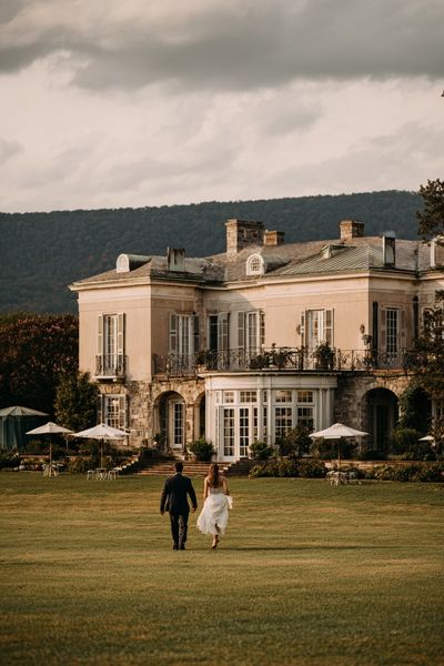 Elegant Estate Wedding Photography Poster.