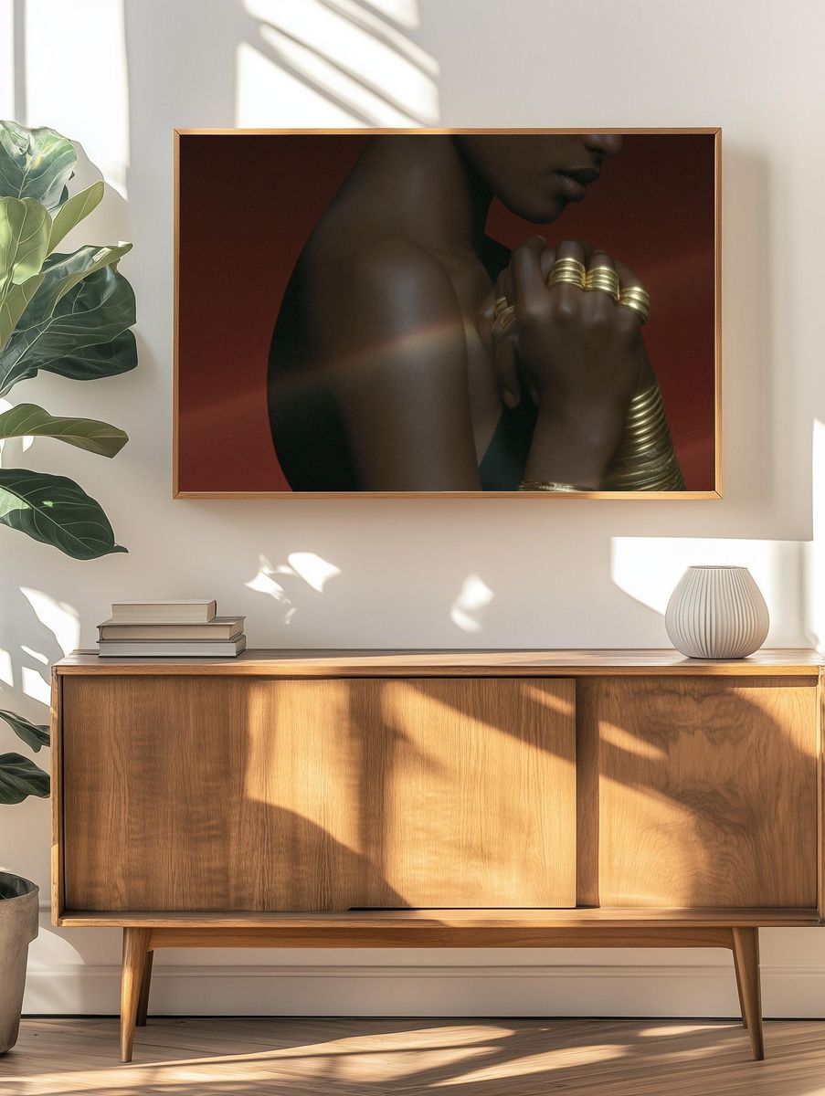 Elegant Figure Portrait Print. — room view 3