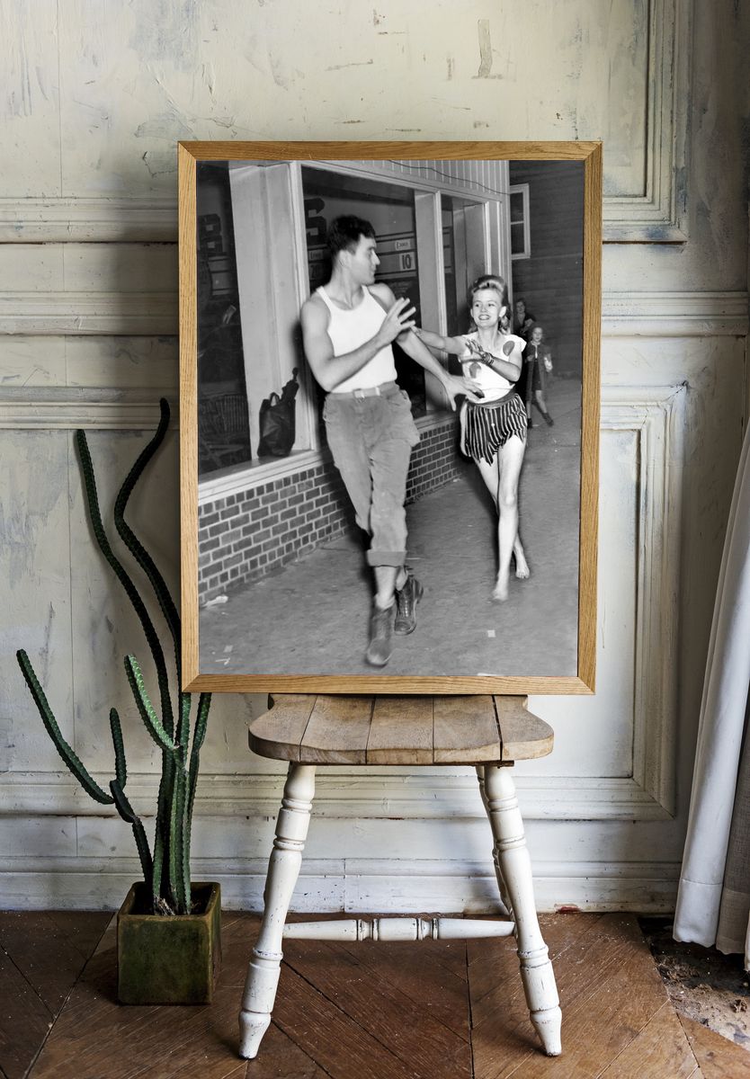 Sadie Hawkins Day 1944 Oak. — room view 1