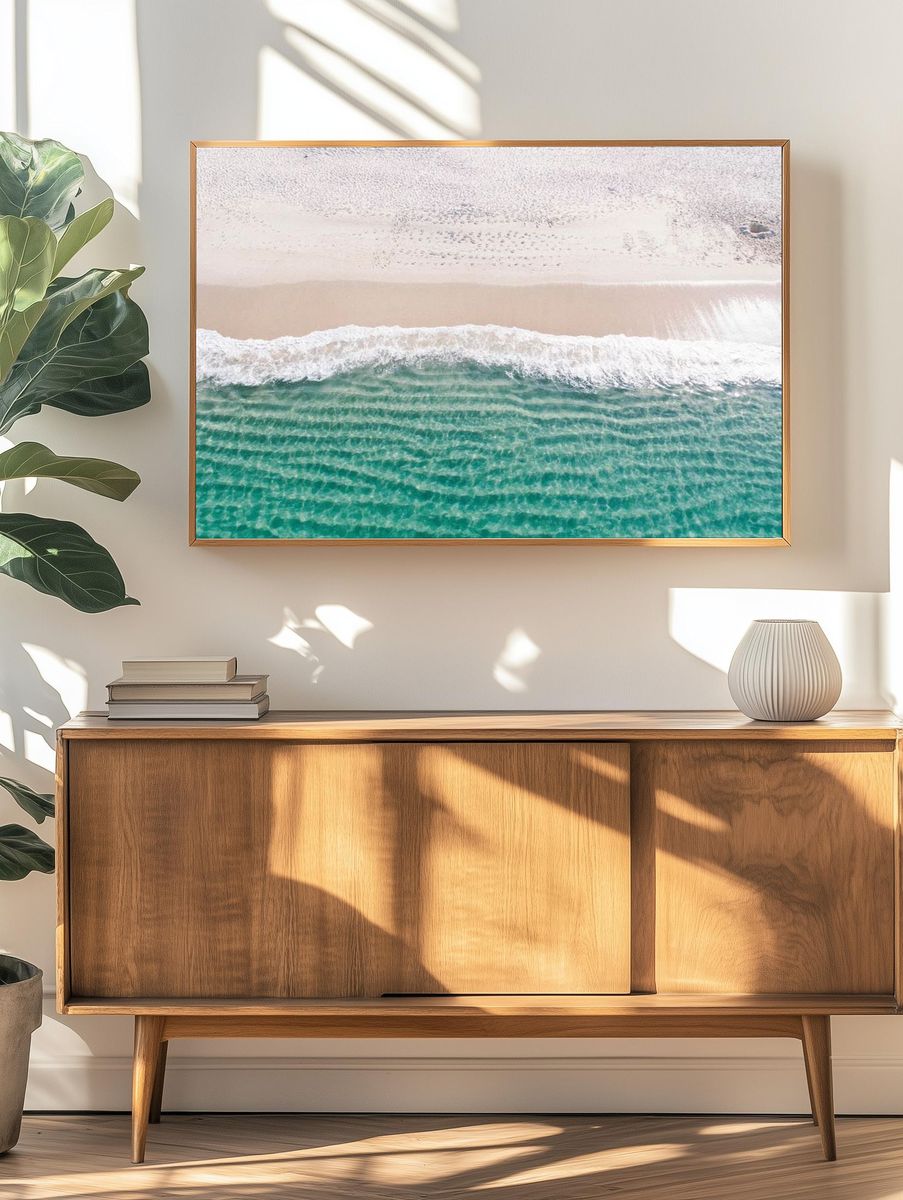 Drone view ocean waves washing. — room view 3