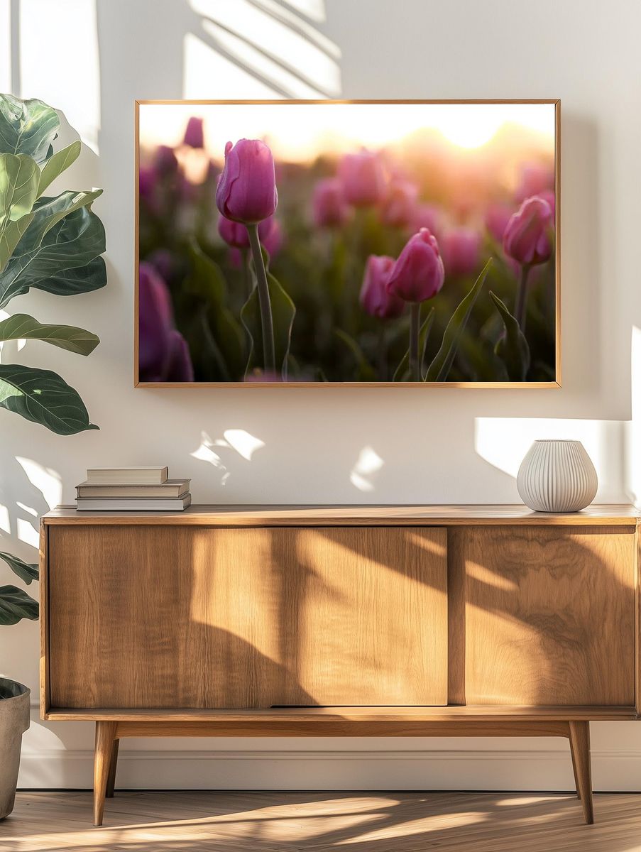 Blooming Tulips at Sunset — Nature Print. — room view 3