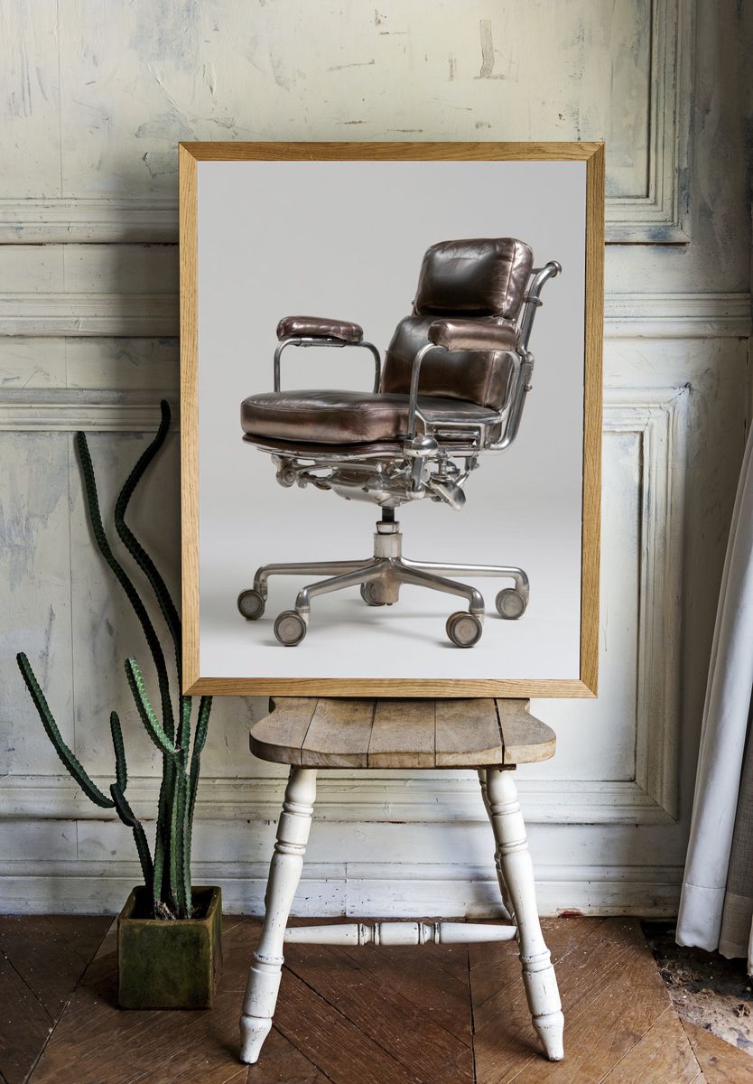 Vintage Barber Chair Print. — room view 1