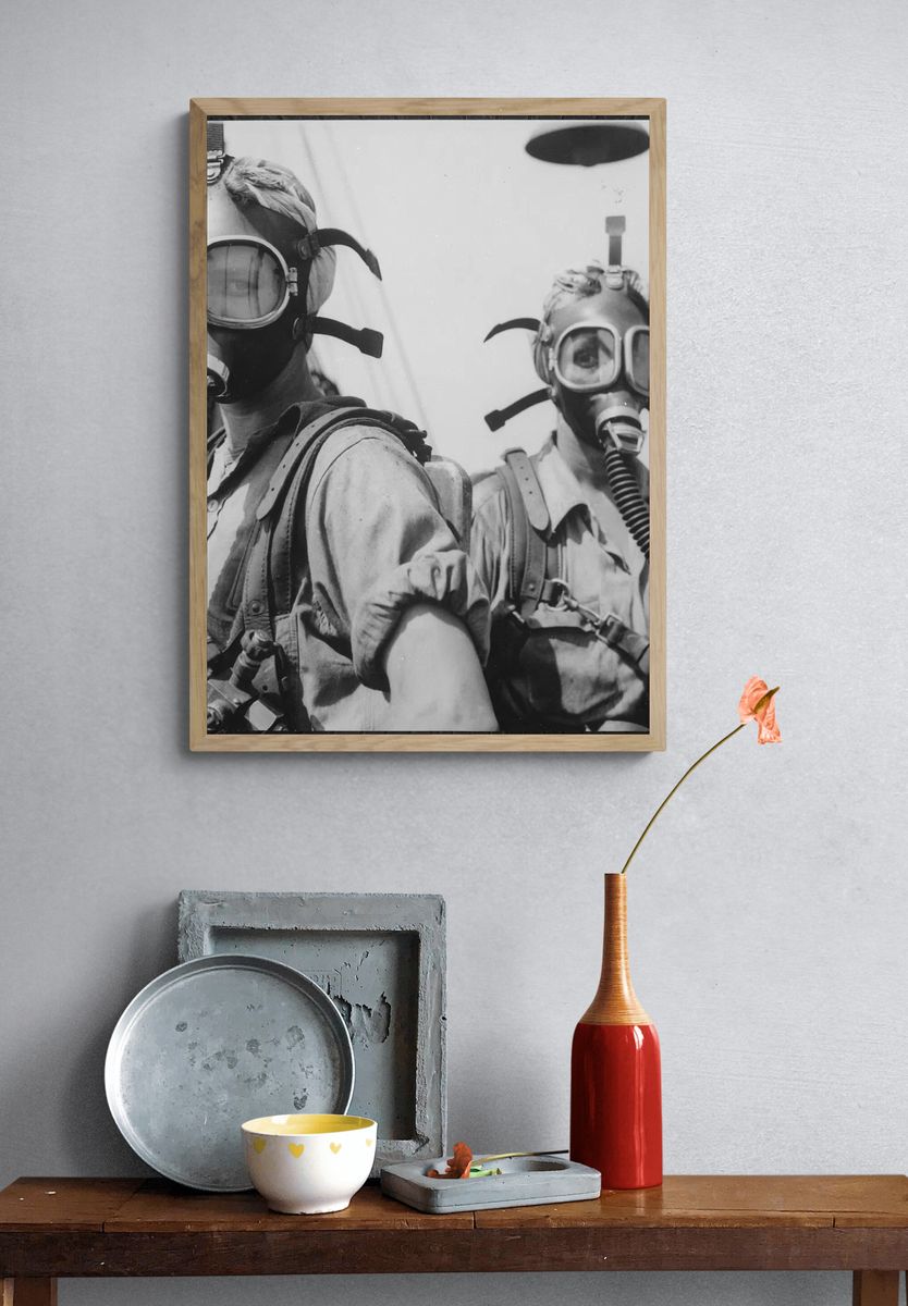 Vintage Aviators Black-White Print. — room view 3