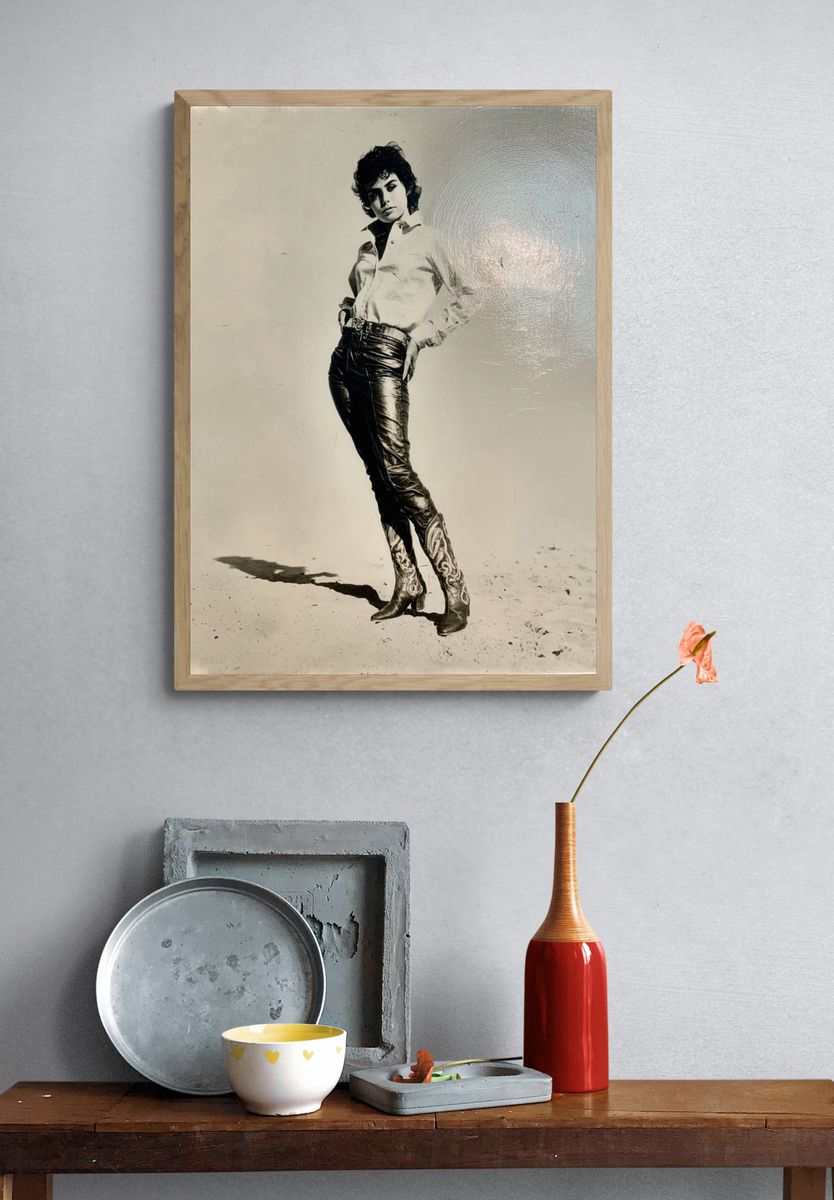 Vintage Fashion Portrait Poster. — room view 3