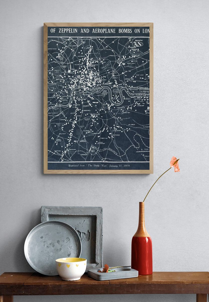 Map Zeppelin aeroplane bombs London. — room view 3