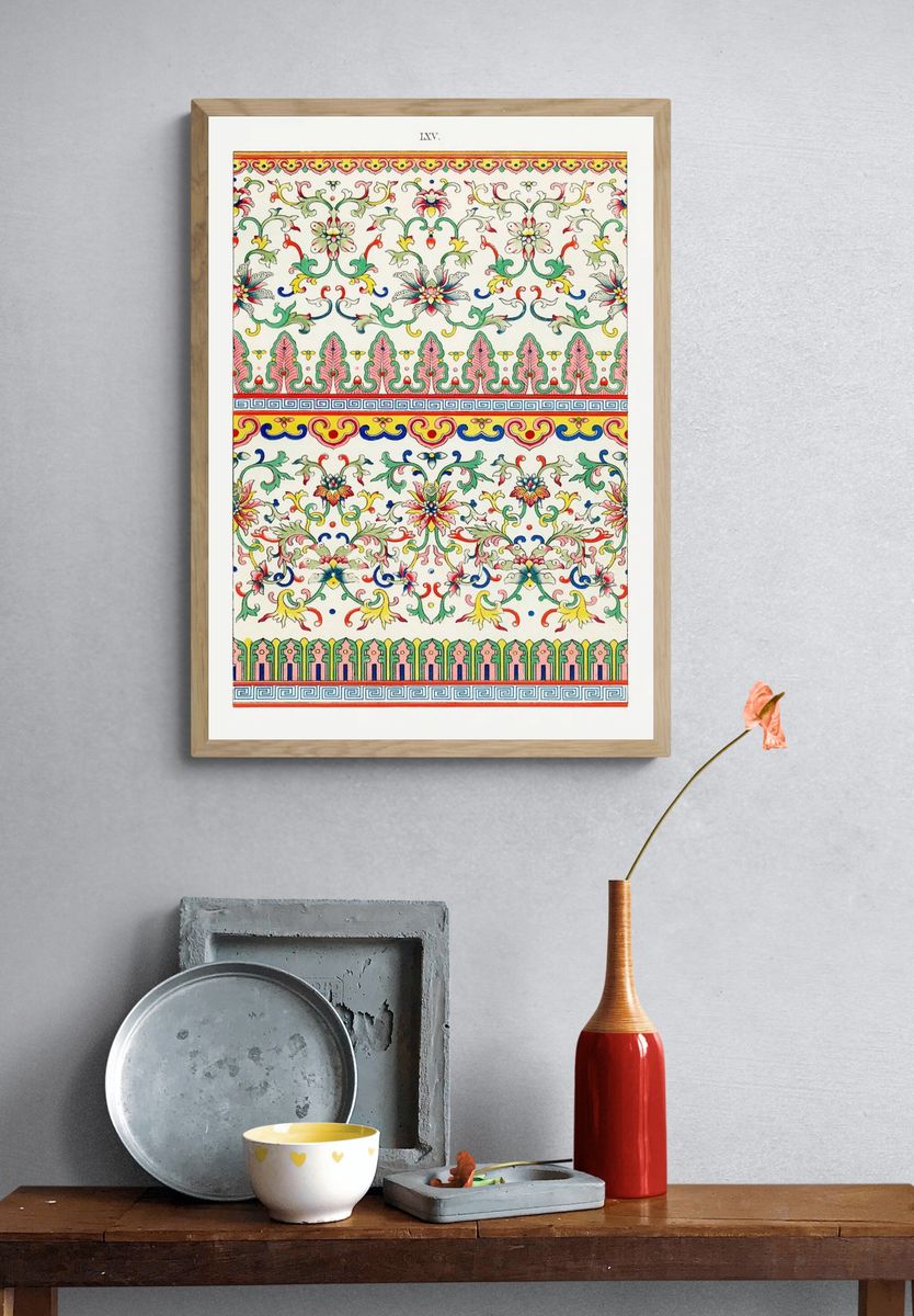 Ornate Floral Pattern Vintage Print. — room view 3