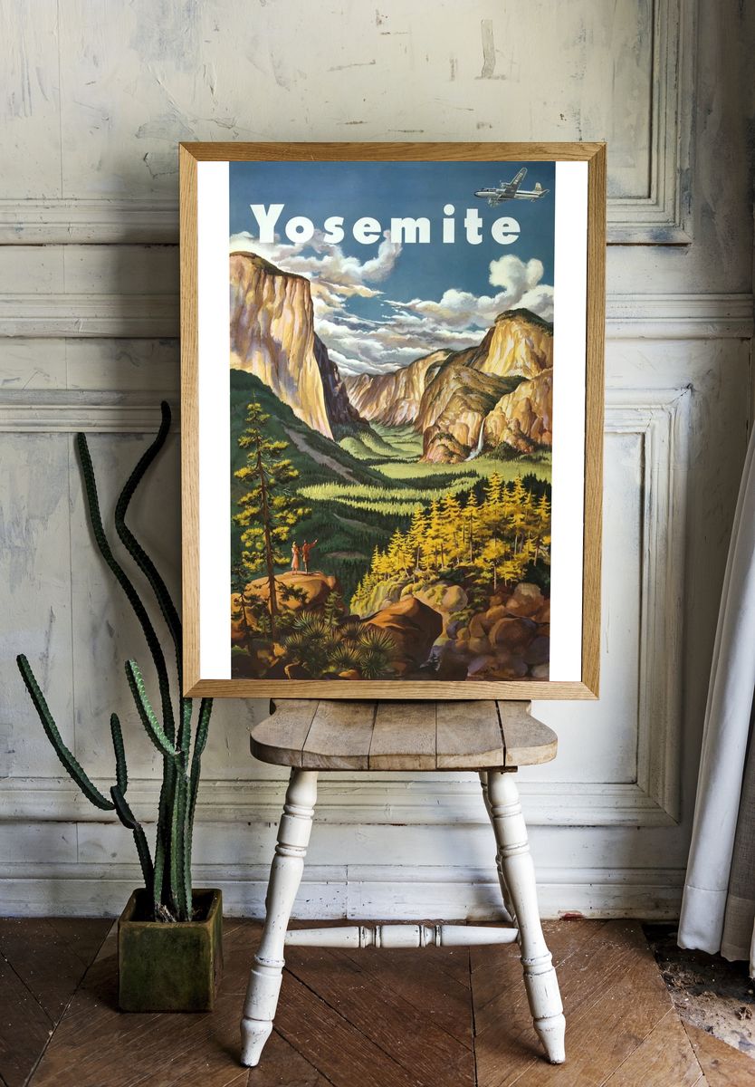 Yosemite. United Air Lines (1945). — room view 1