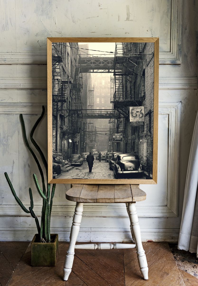Vintage Urban Alley — Black-White Print. — room view 1